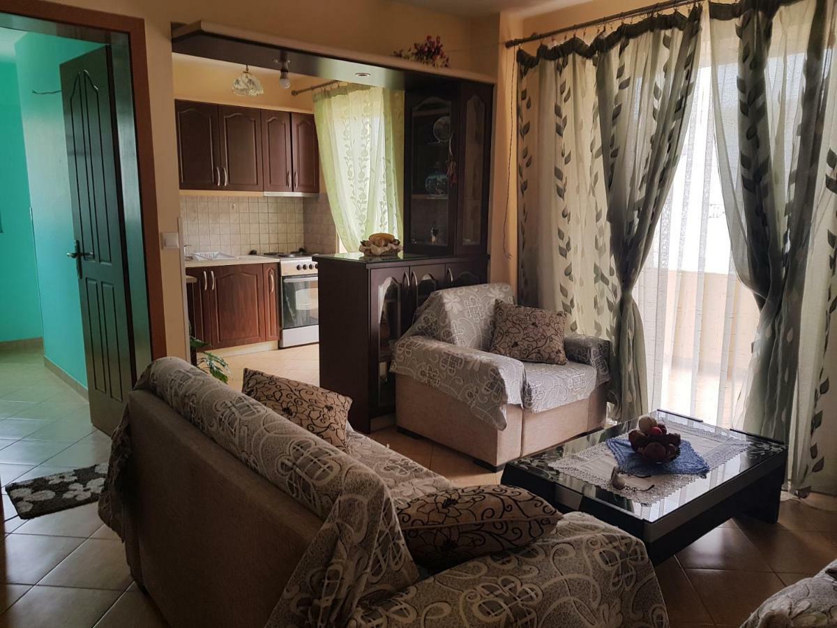 Enjoy Apartment Sarandë エクステリア 写真